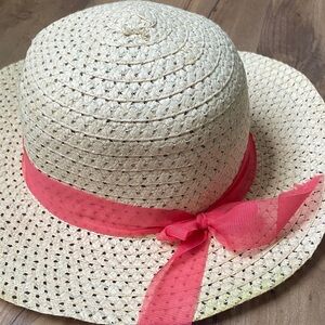 Women's Cream Straw Hat with Pink Ribbon